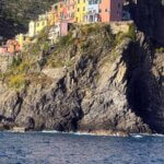 Manarola (Cinque Terre) zbliżenie kolorowej zabudowy