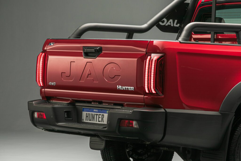 paka JAC T9