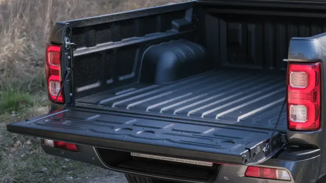 ogromny bagażnik JAC pickup