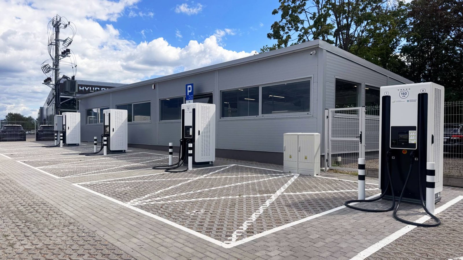 Szybkie ładowanie aut elektrycznych w Białymstoku